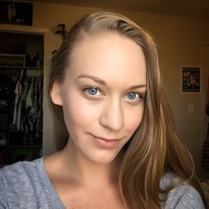 Meet your Posher, Gloria